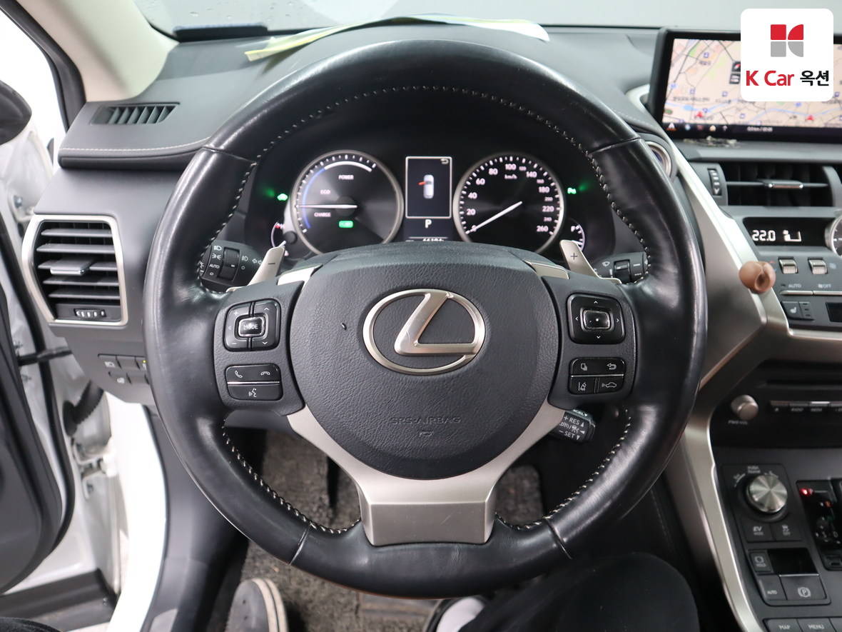 لكزس - NX300h (2020)