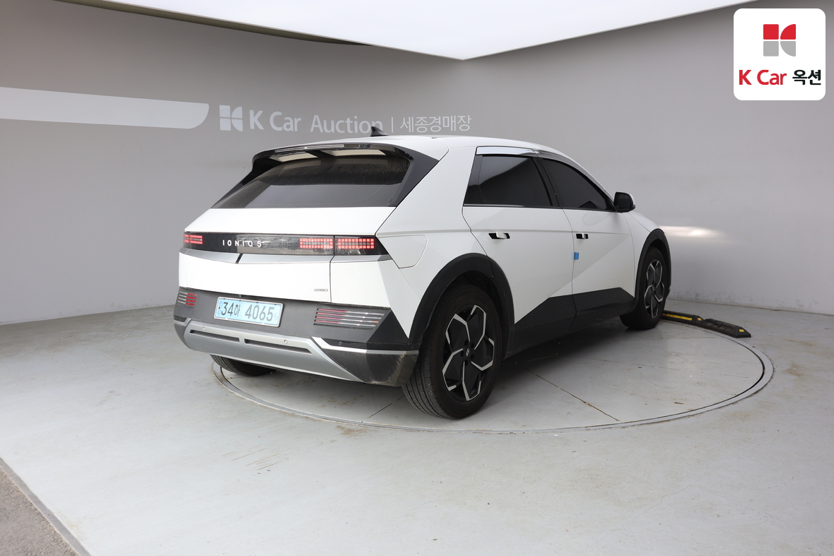 هيونداي -  أيونيك (2022)