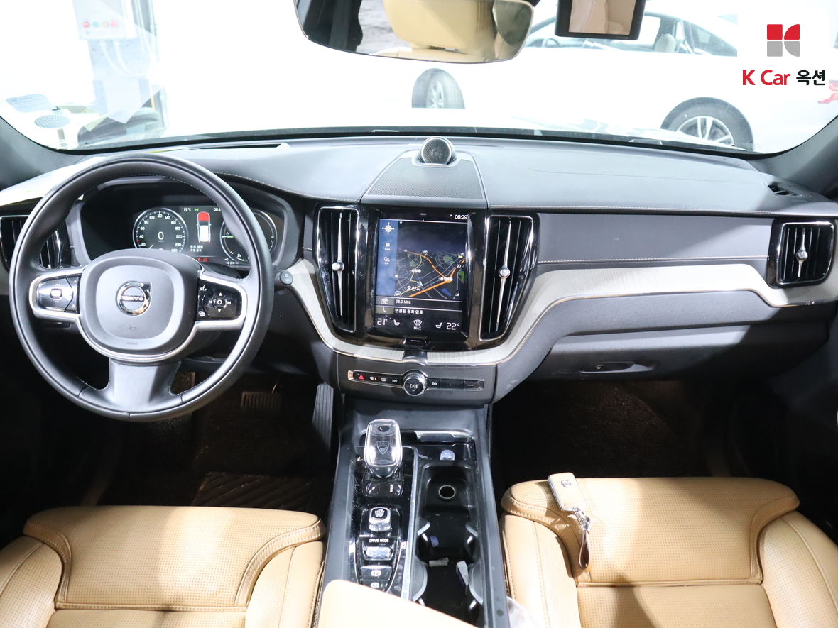 فولفو - XC60 (2020)