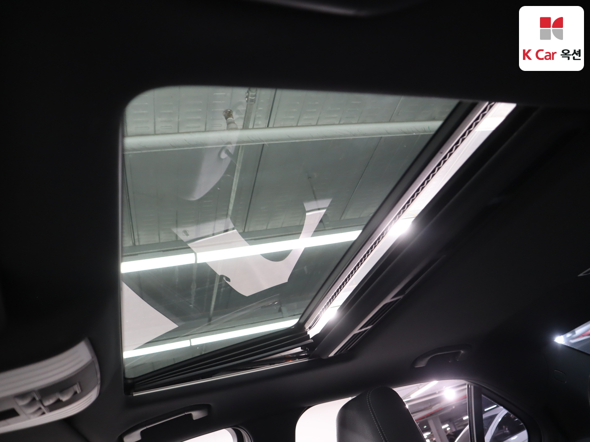 مرسيدس E-CLASS
