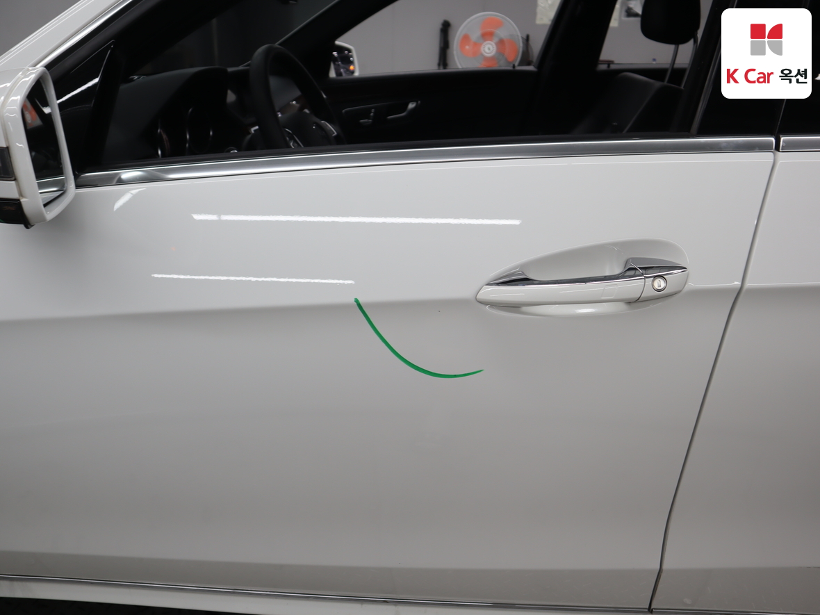 مرسيدس E-CLASS