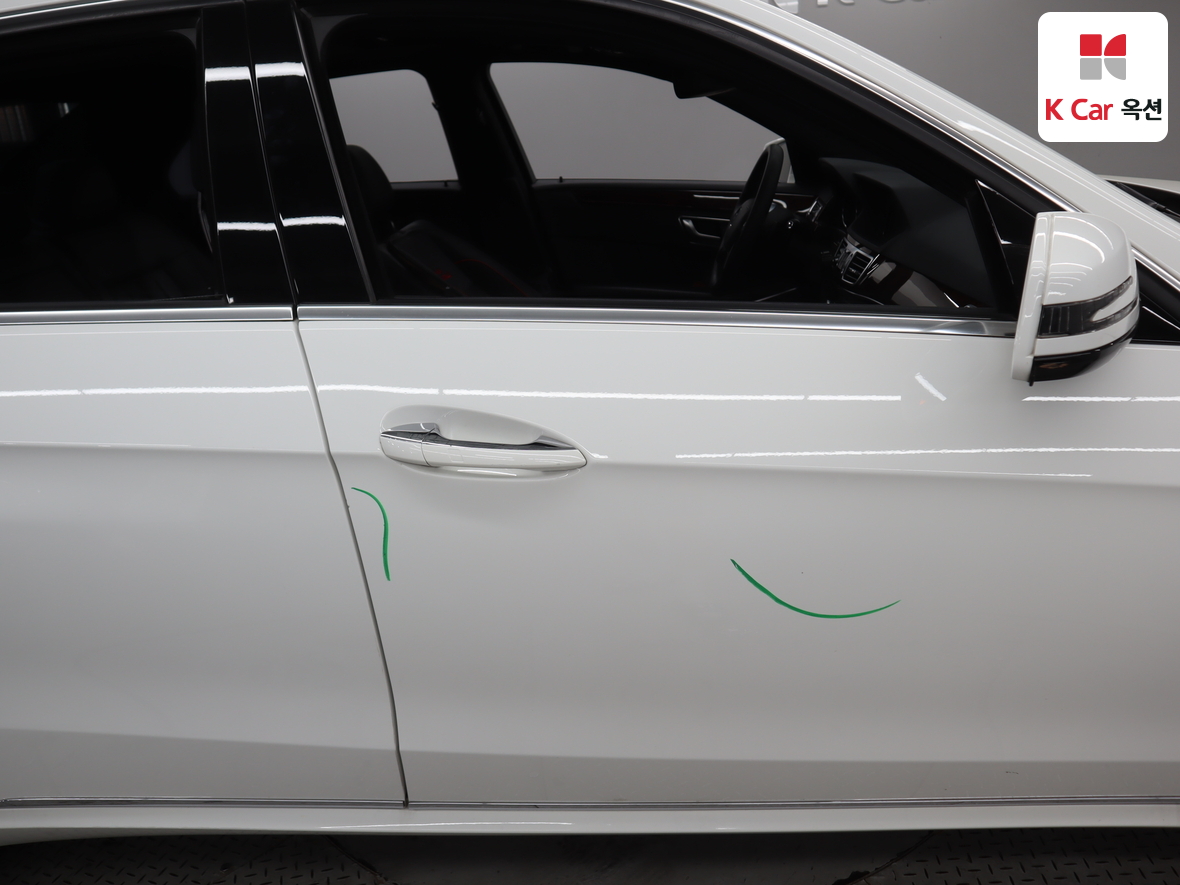 مرسيدس E-CLASS