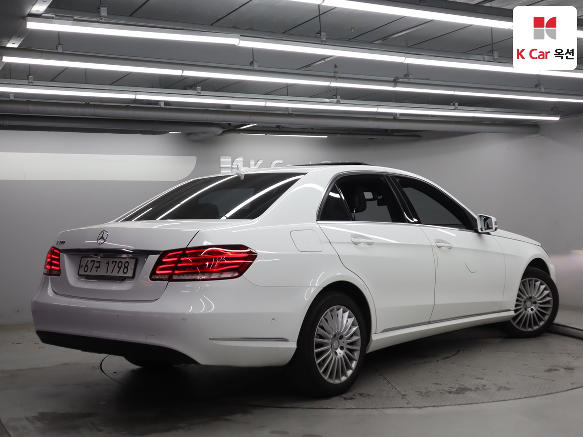 مرسيدس E-CLASS