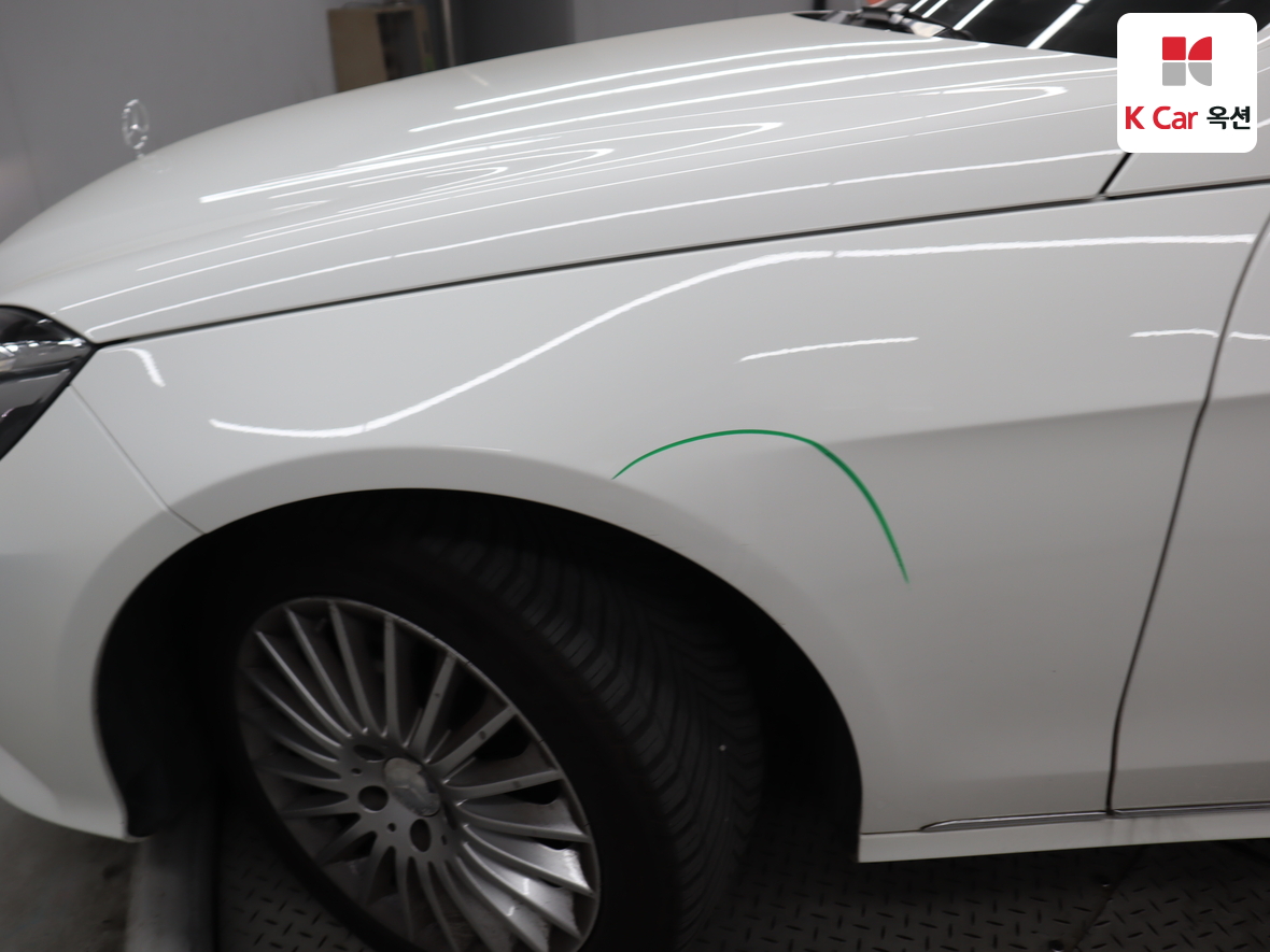 مرسيدس E-CLASS