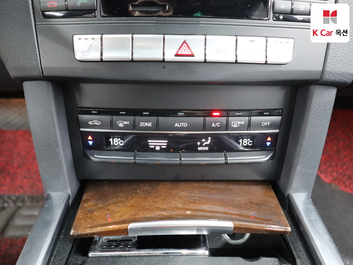مرسيدس E-CLASS