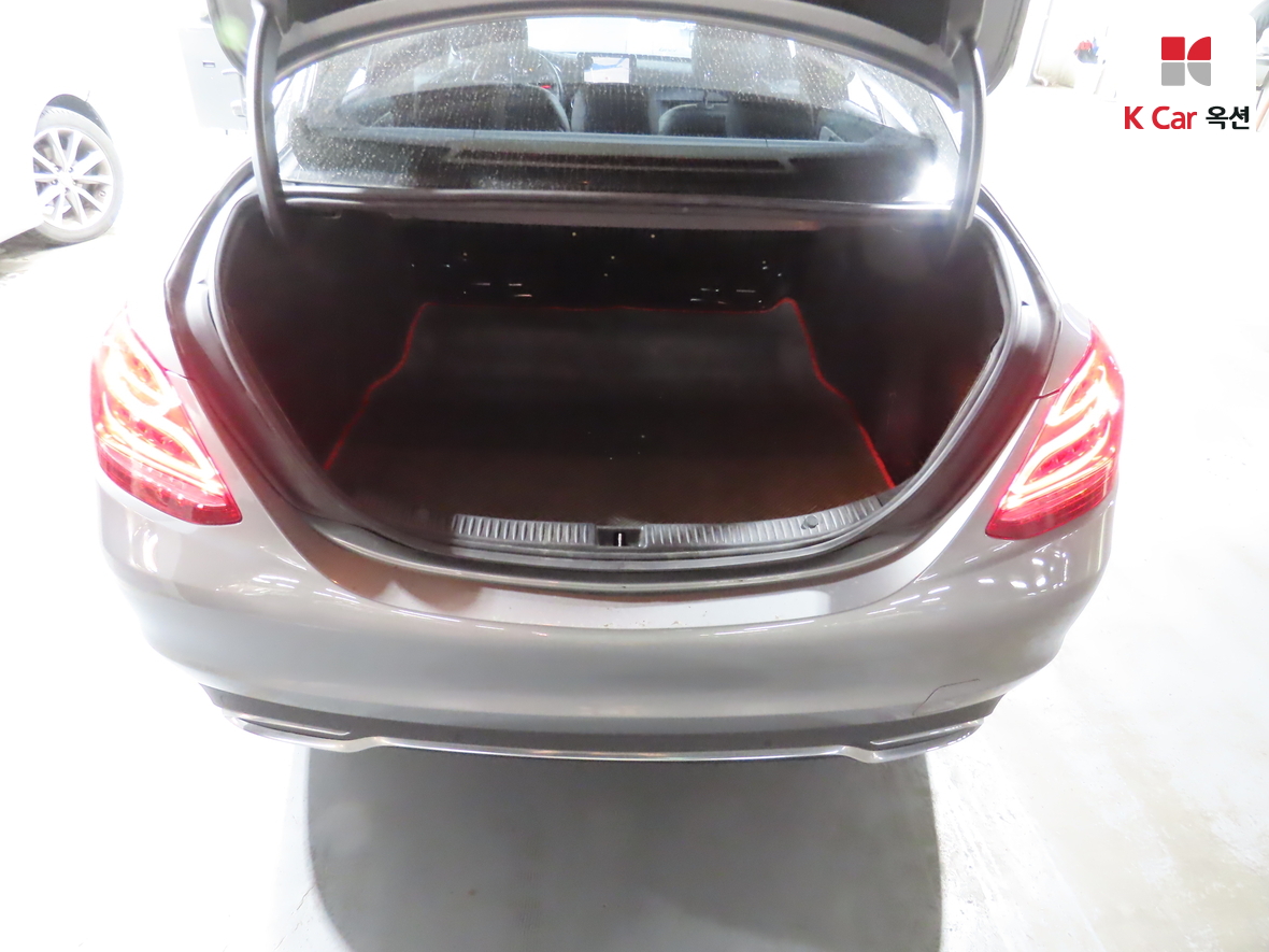 مرسيدس C-CLASS
