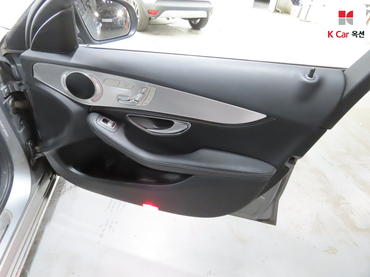 مرسيدس C-CLASS