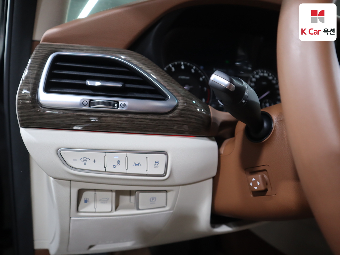 جينسس G90