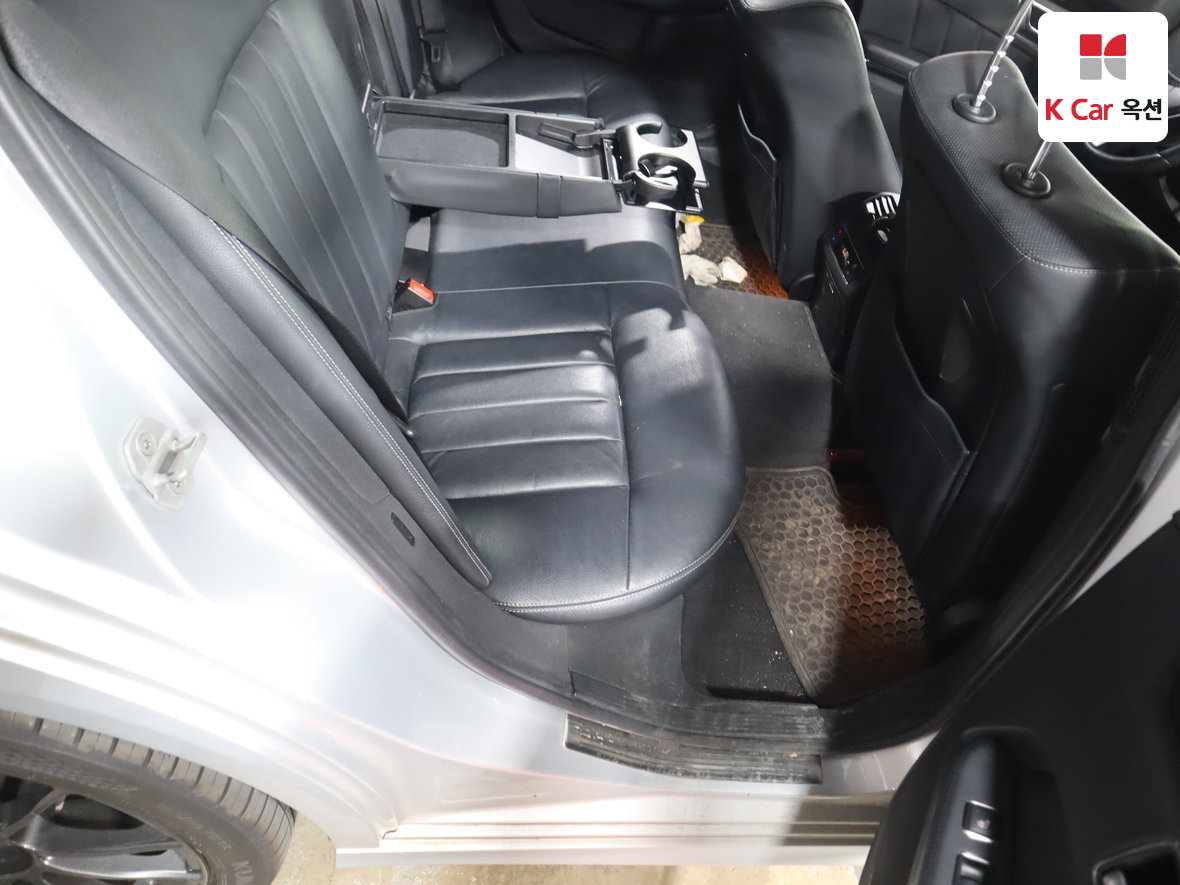 مرسيدس E-CLASS