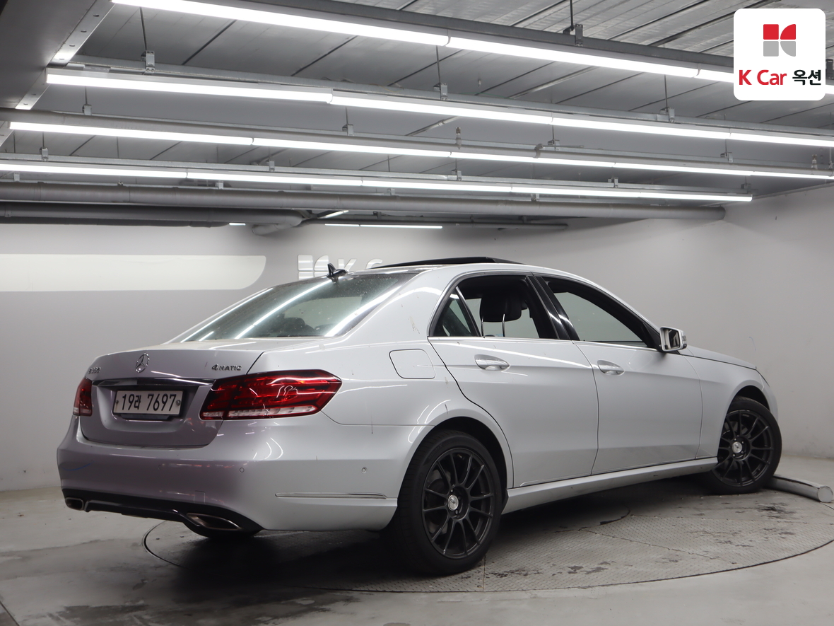مرسيدس E-CLASS