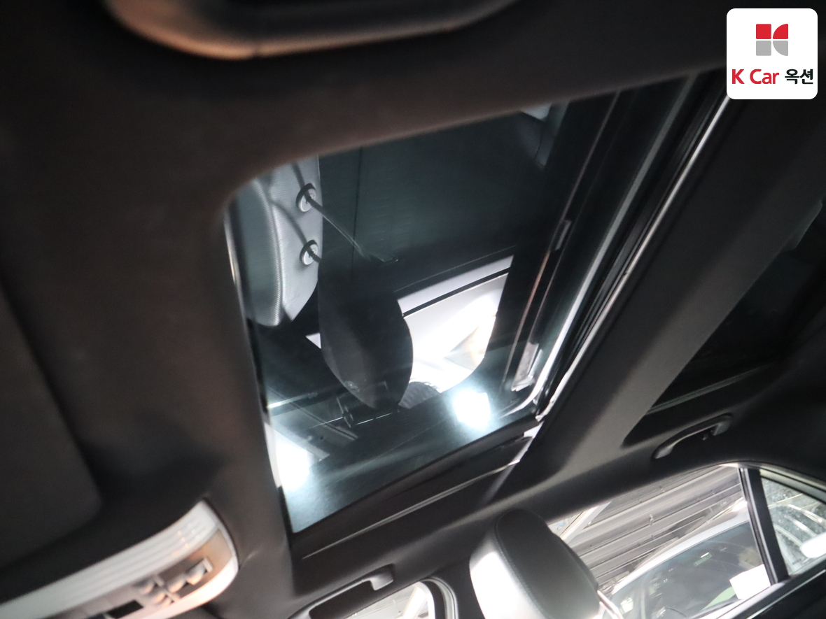 مرسيدس E-CLASS