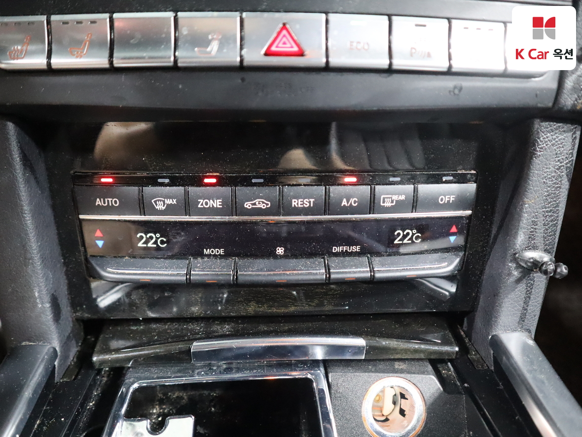 مرسيدس E-CLASS