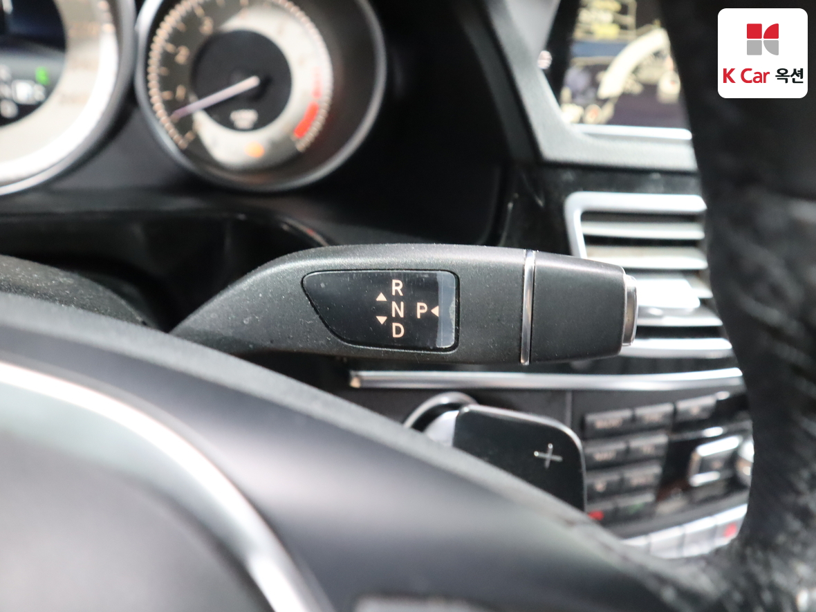 مرسيدس E-CLASS