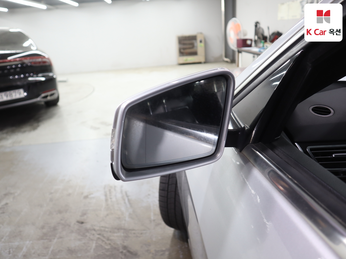 مرسيدس E-CLASS