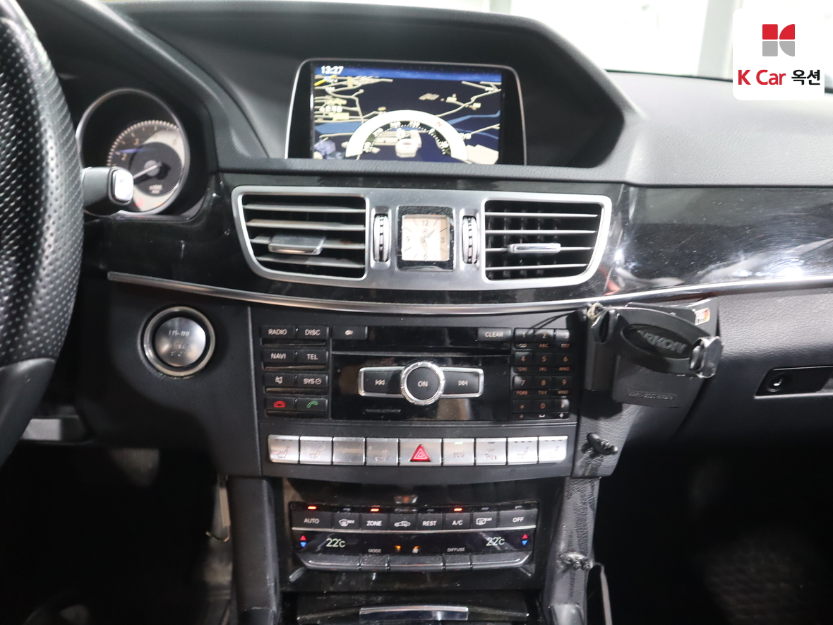 مرسيدس E-CLASS