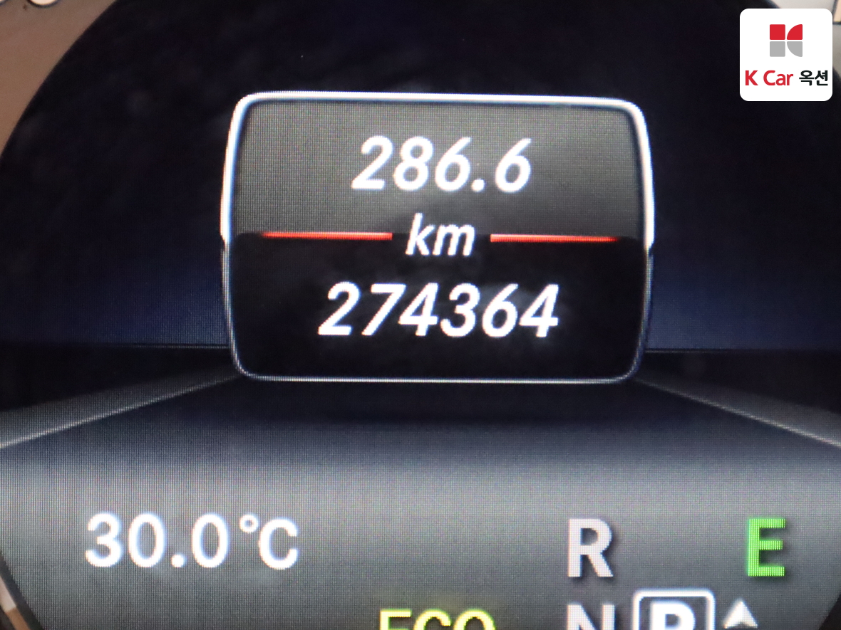 مرسيدس E-CLASS