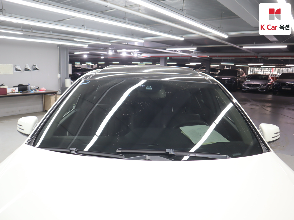 مرسيدس E-CLASS
