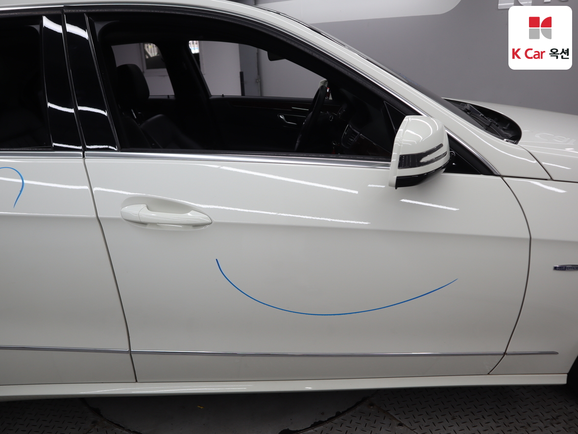مرسيدس E-CLASS