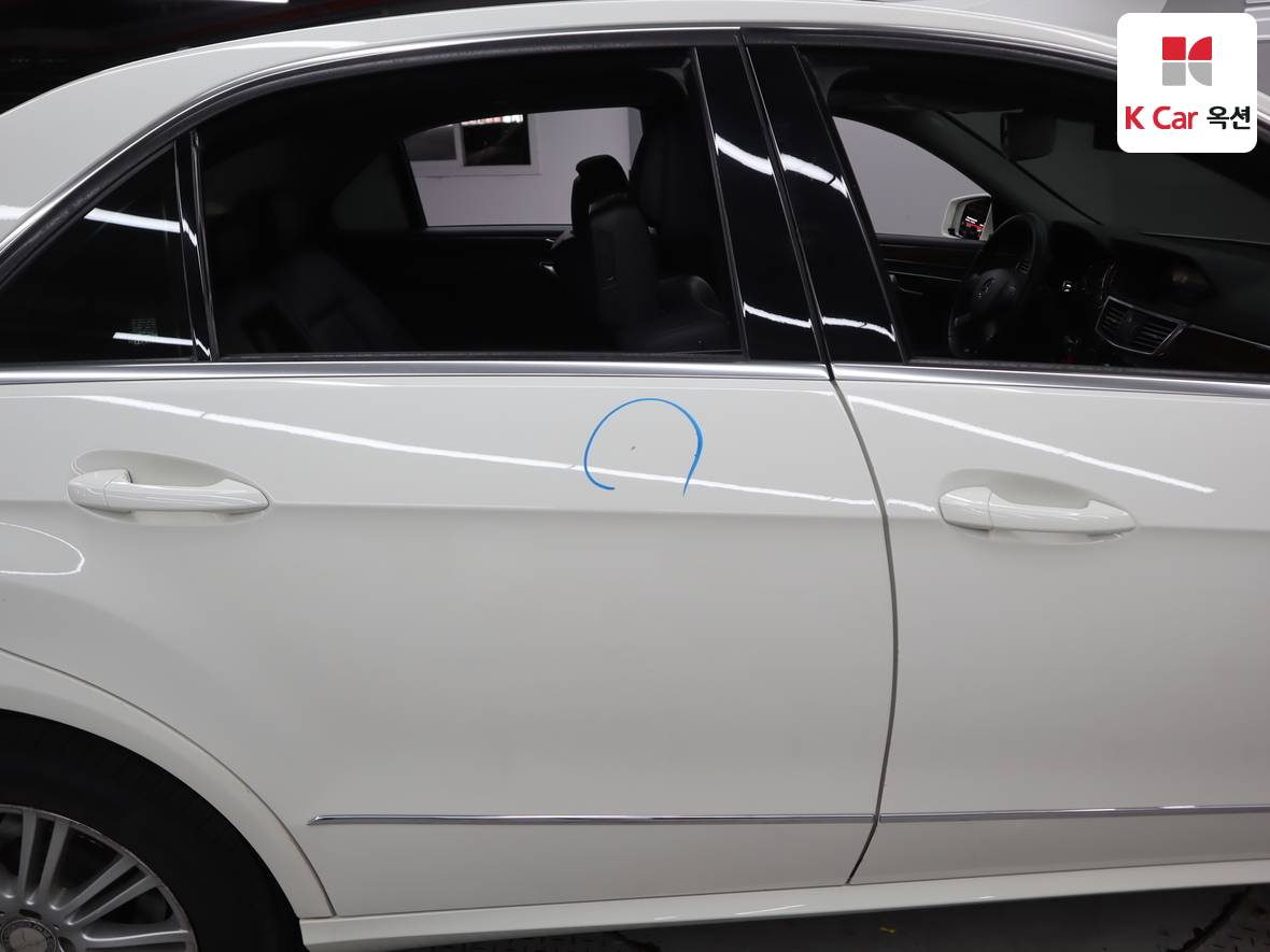 مرسيدس E-CLASS