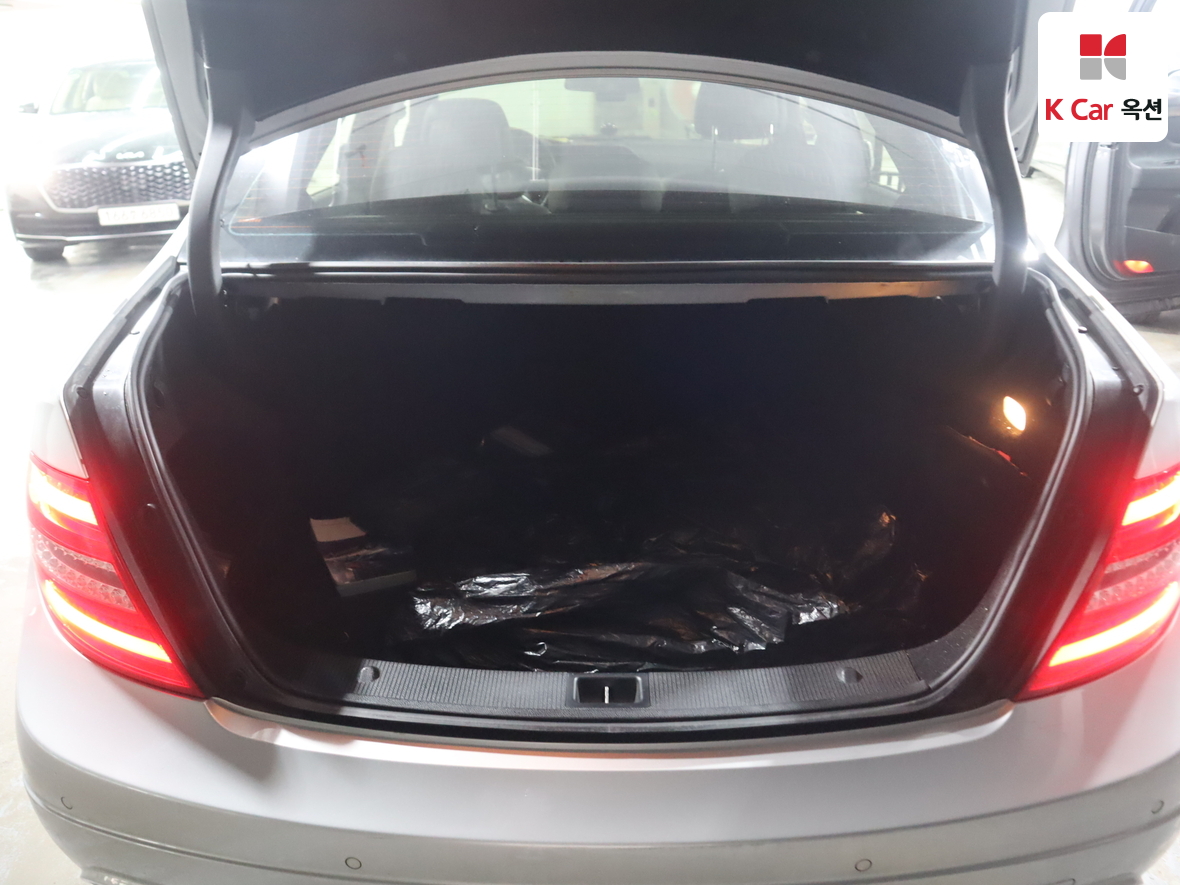مرسيدس C-CLASS
