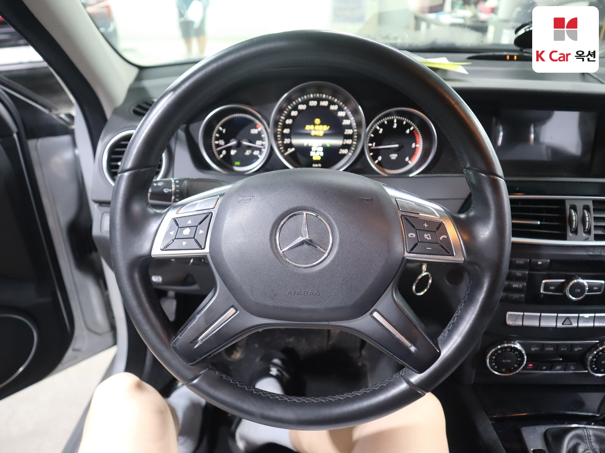 مرسيدس C-CLASS