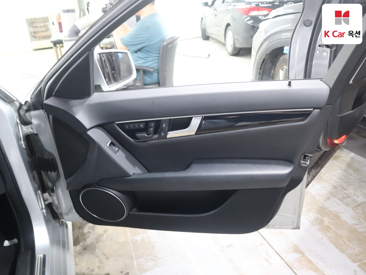 مرسيدس C-CLASS