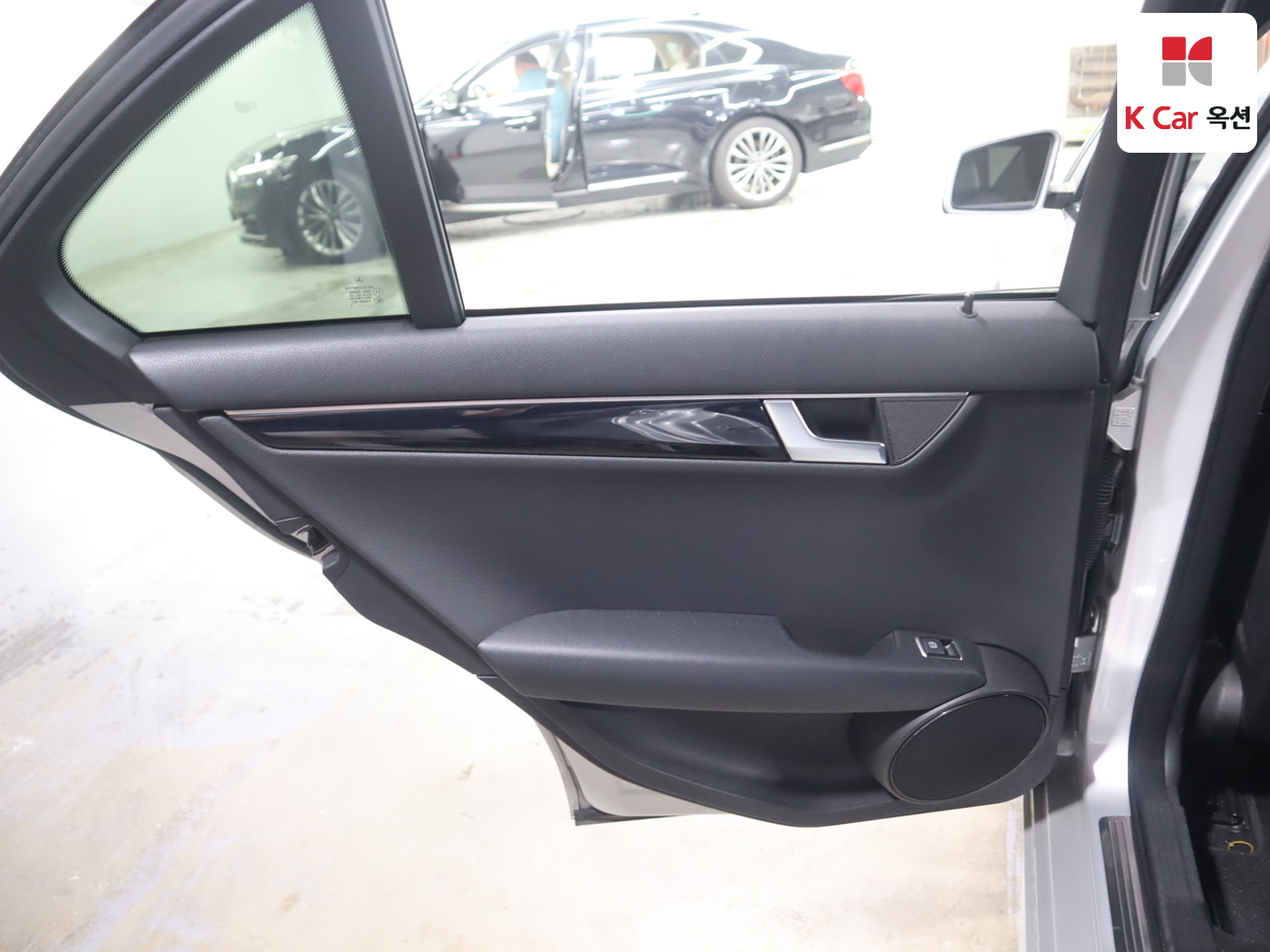 مرسيدس C-CLASS