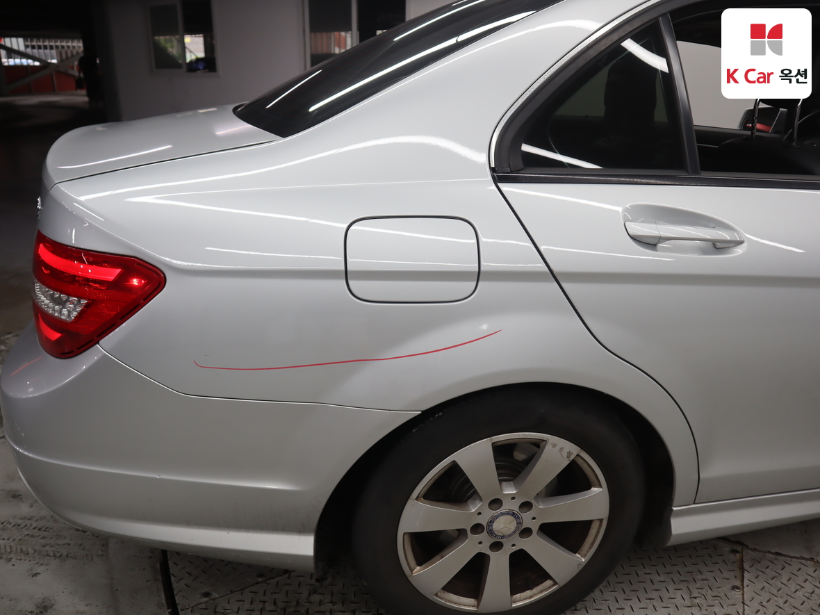 مرسيدس C-CLASS