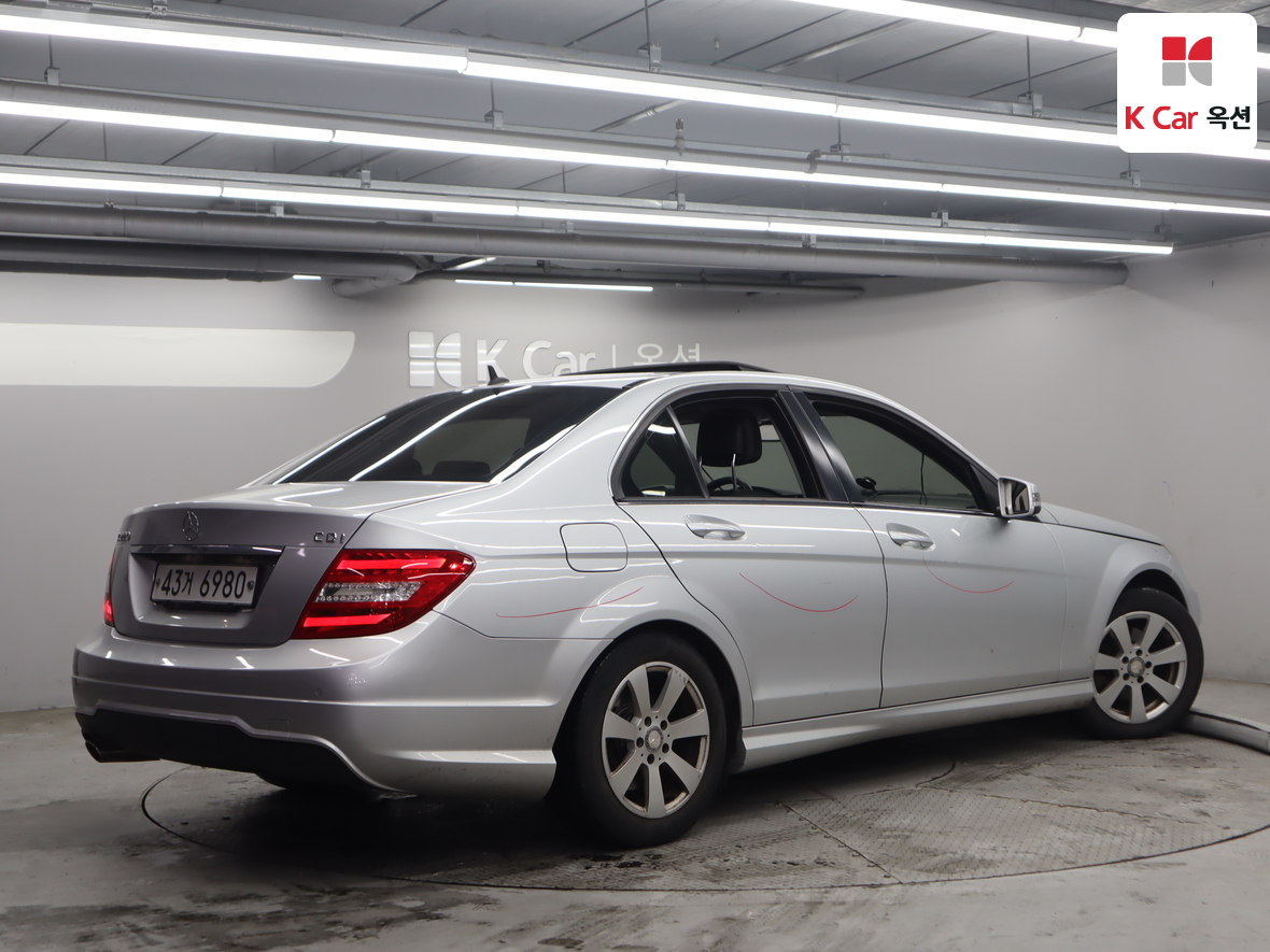 مرسيدس C-CLASS