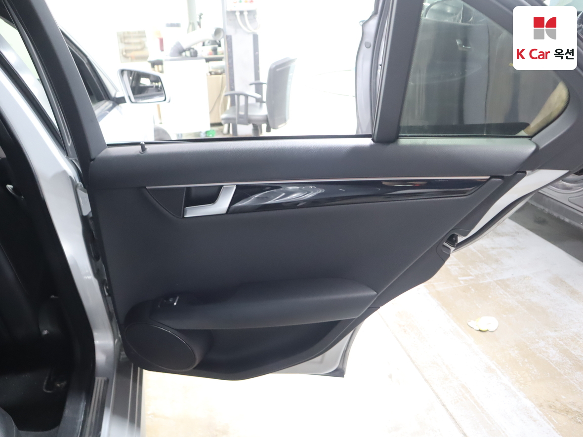 مرسيدس C-CLASS