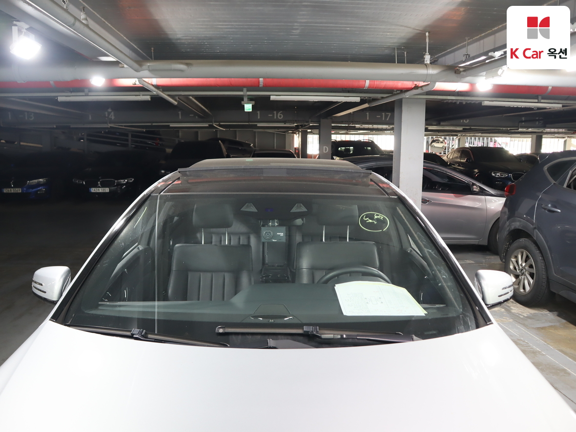 مرسيدس E-CLASS
