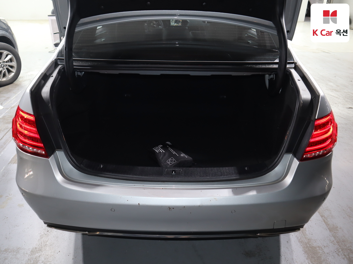 مرسيدس E-CLASS