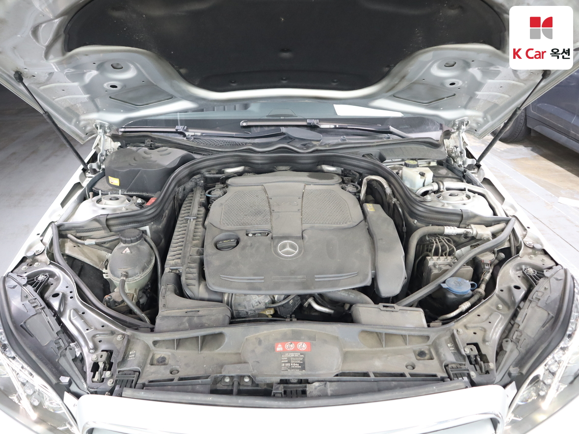 مرسيدس E-CLASS