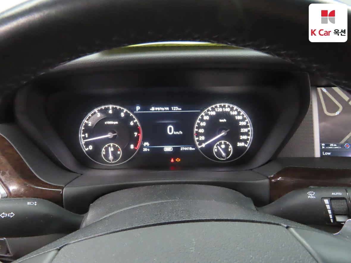 جينسس EQ900