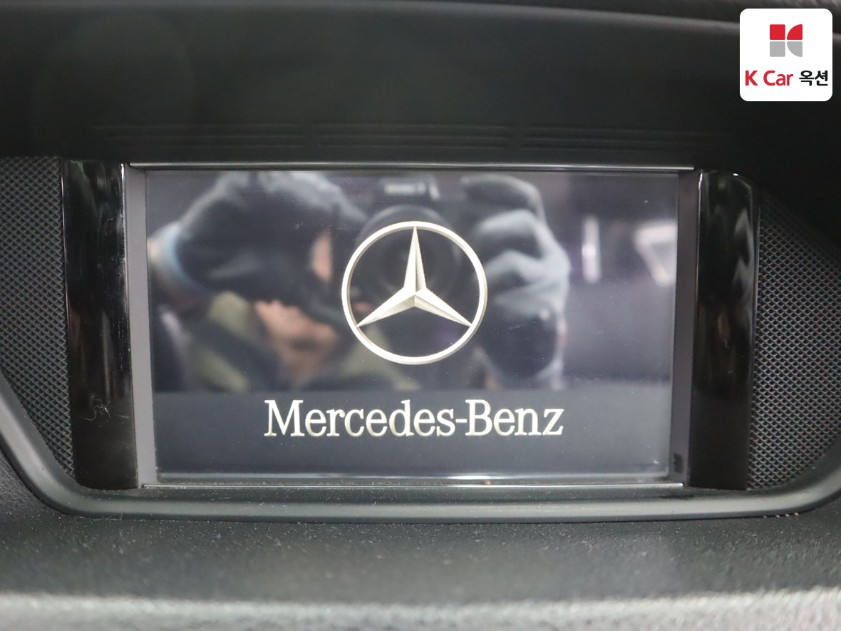 مرسيدس E-CLASS
