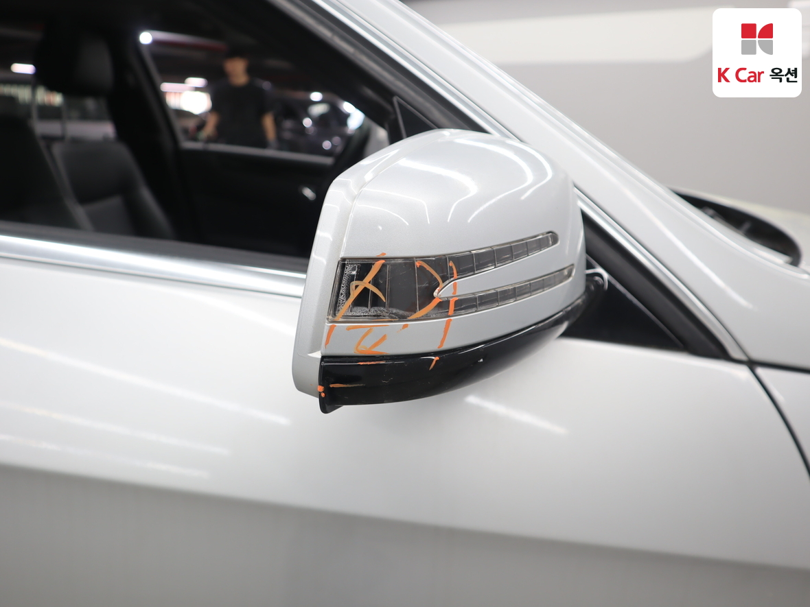 مرسيدس E-CLASS