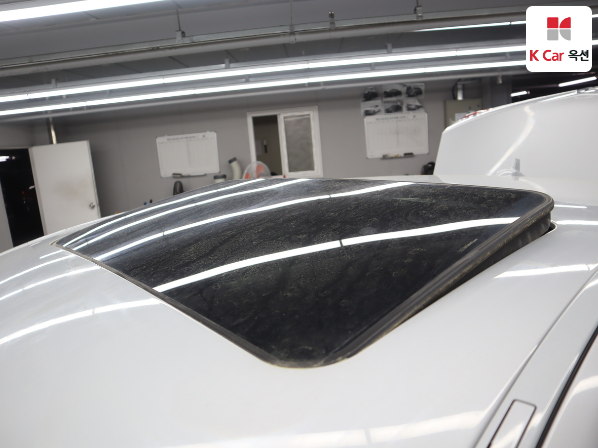 مرسيدس E-CLASS