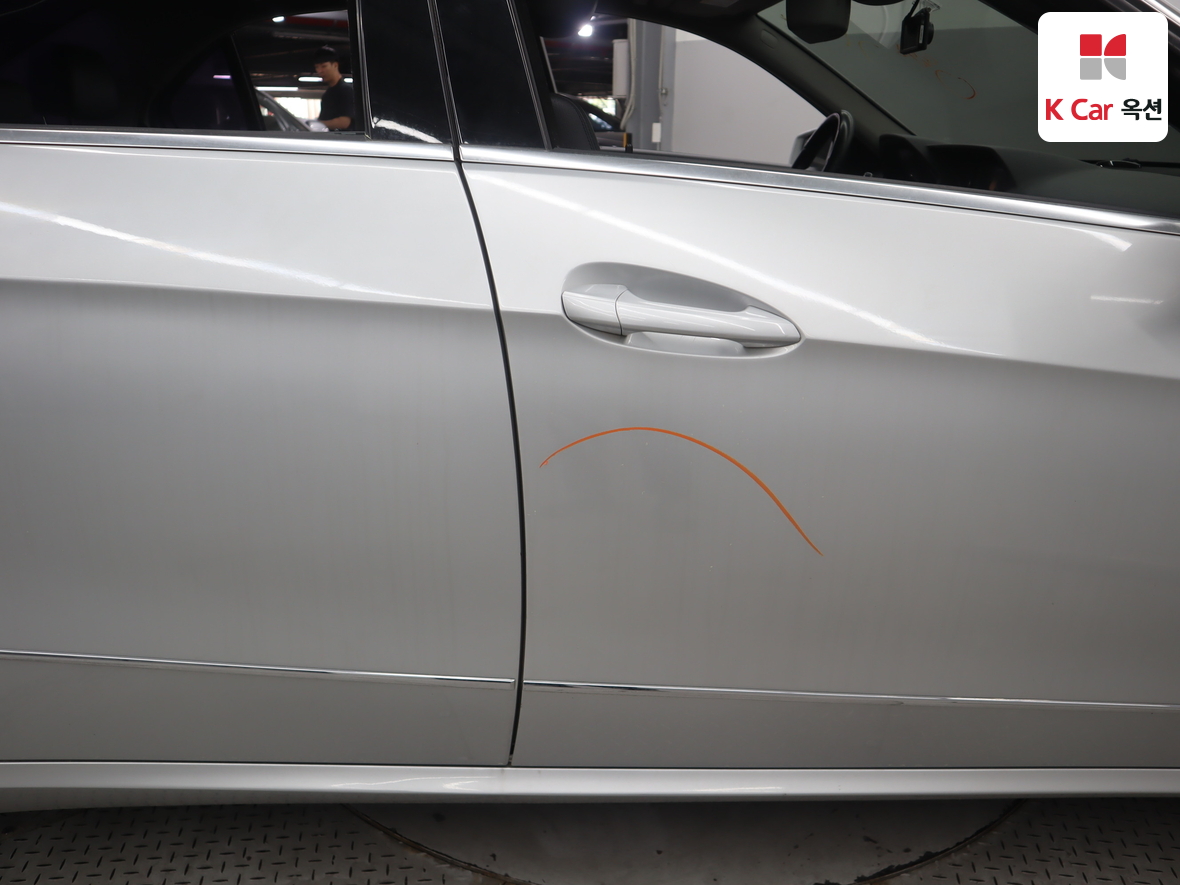 مرسيدس E-CLASS