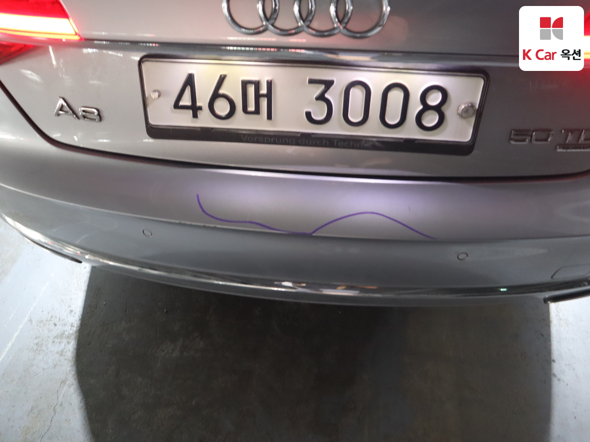 أودي A8