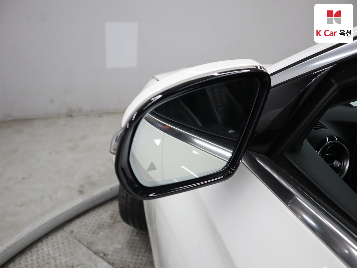 مرسيدس E-CLASS