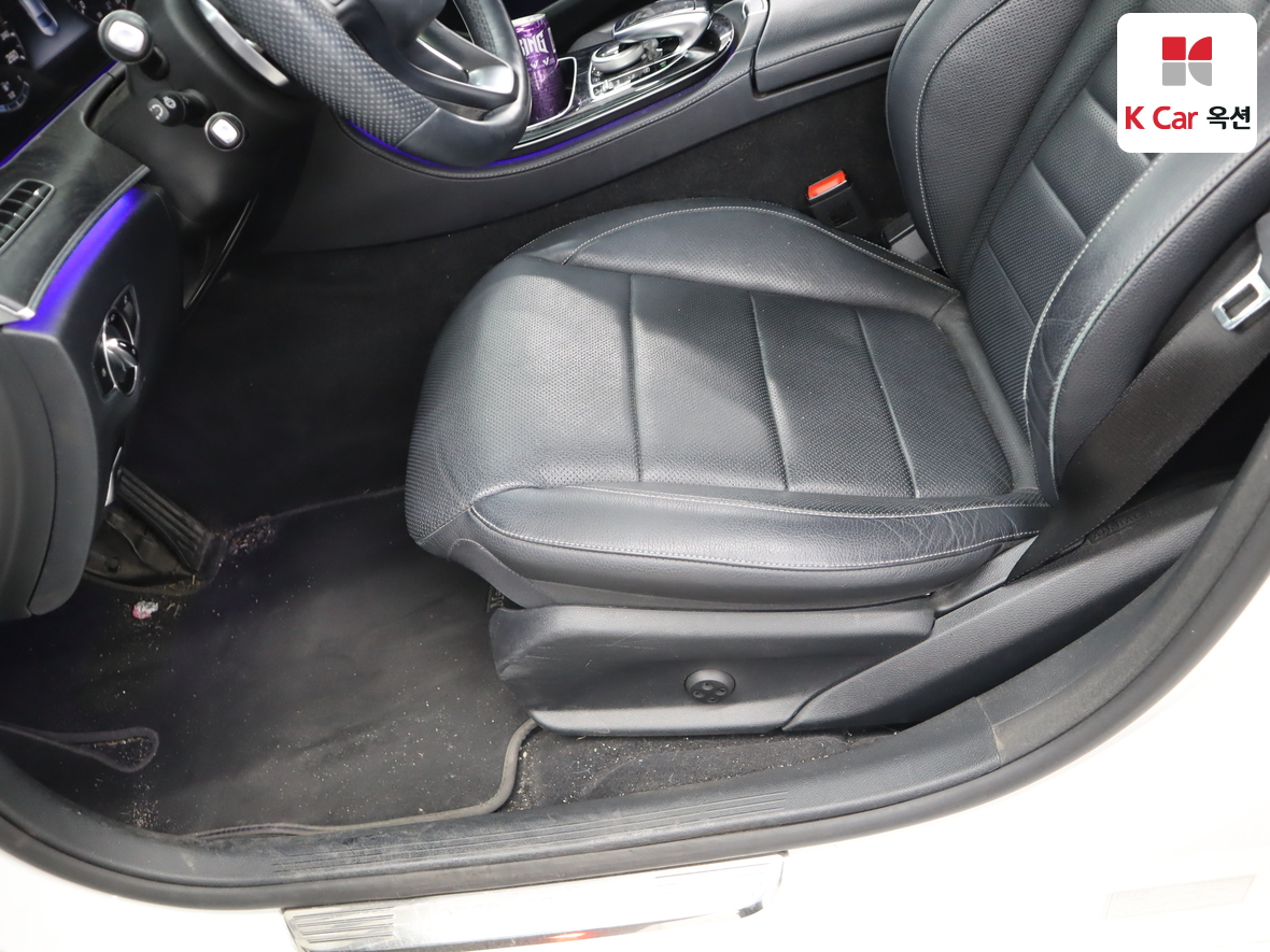 مرسيدس E-CLASS