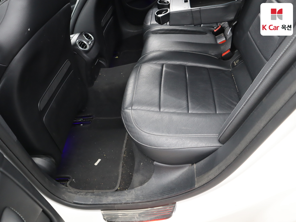 مرسيدس E-CLASS