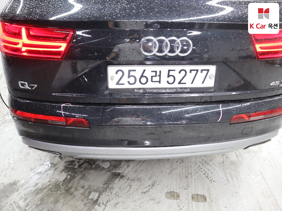 أودي Q7
