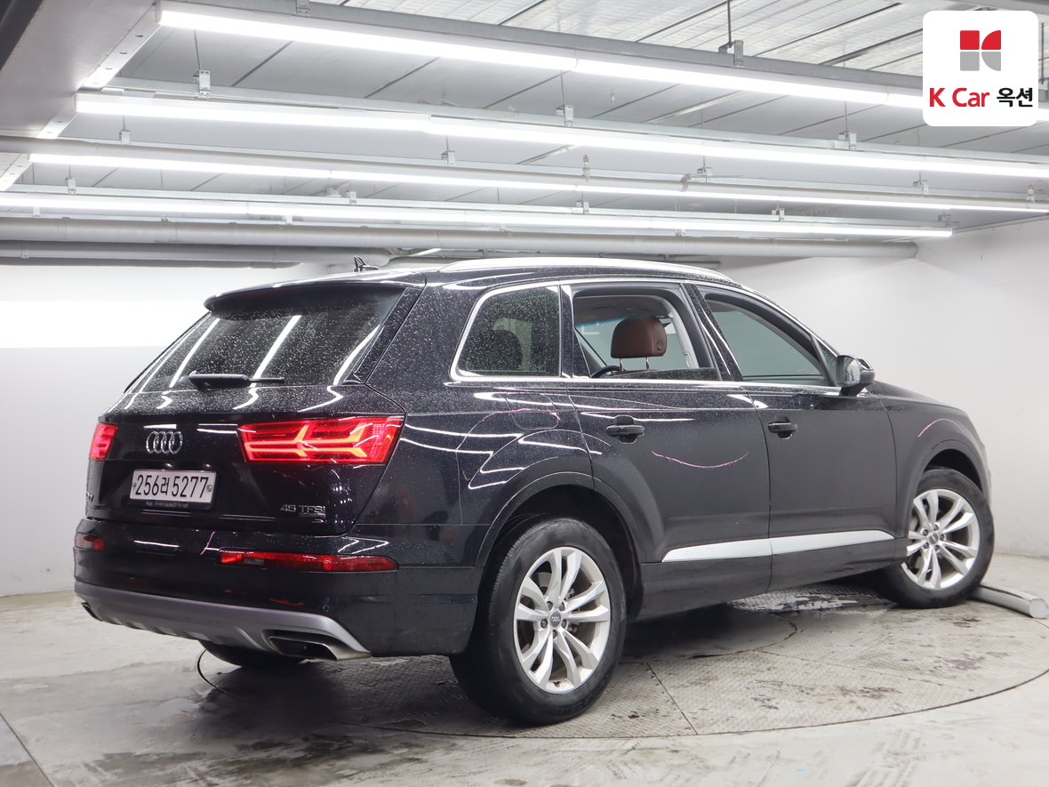 أودي Q7