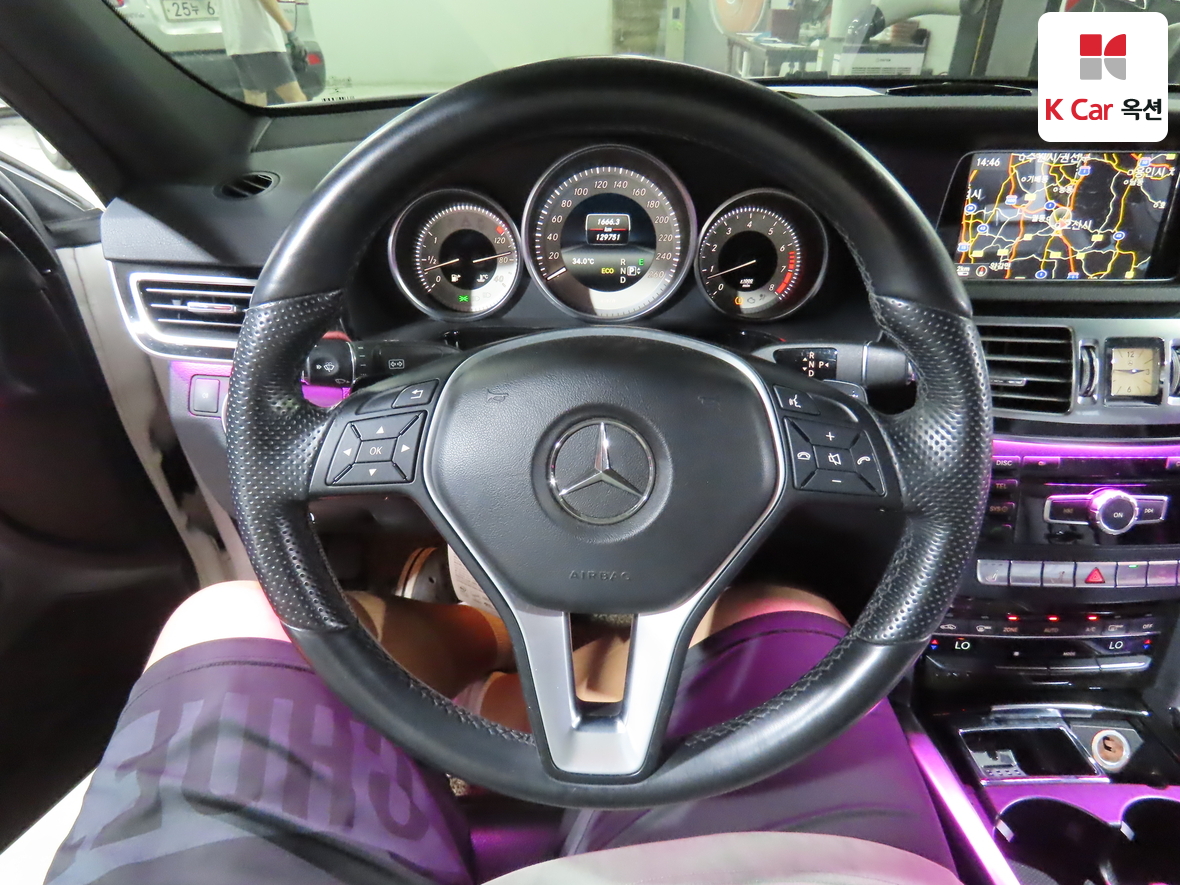 مرسيدس E-CLASS
