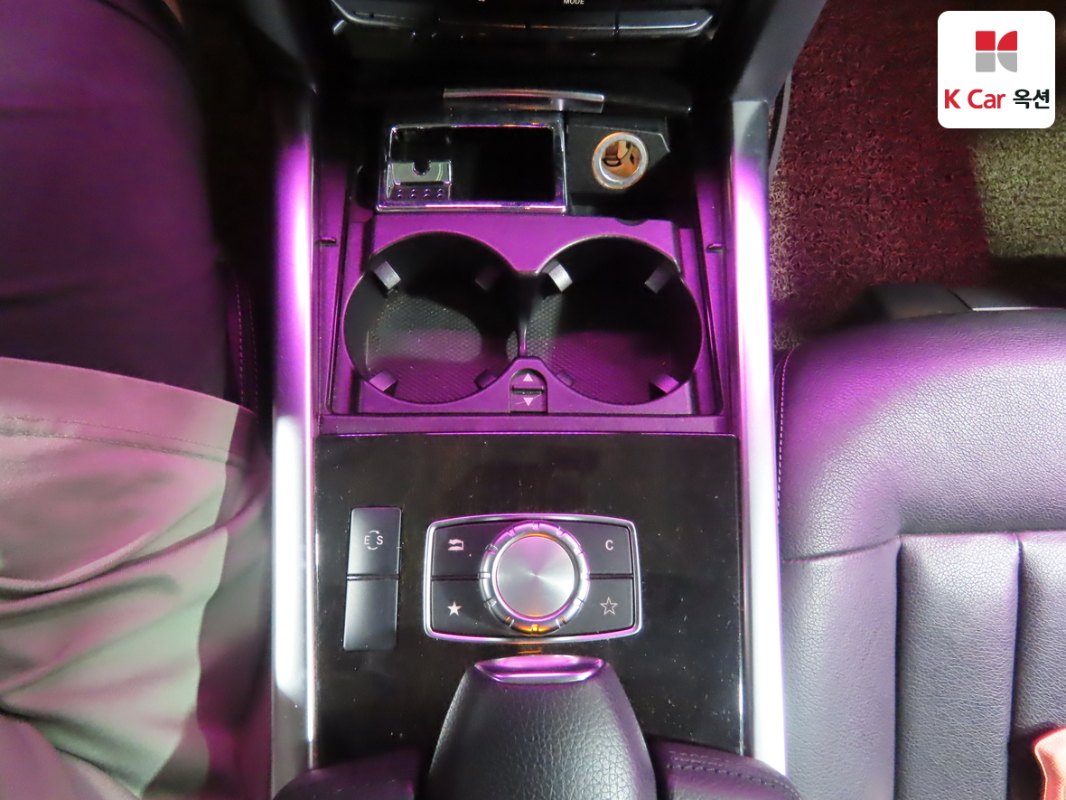 مرسيدس E-CLASS