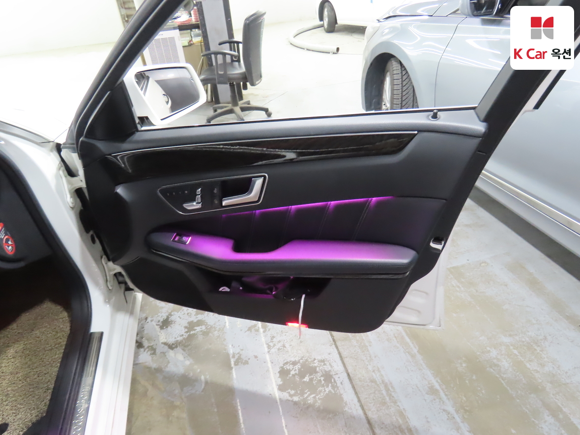 مرسيدس E-CLASS