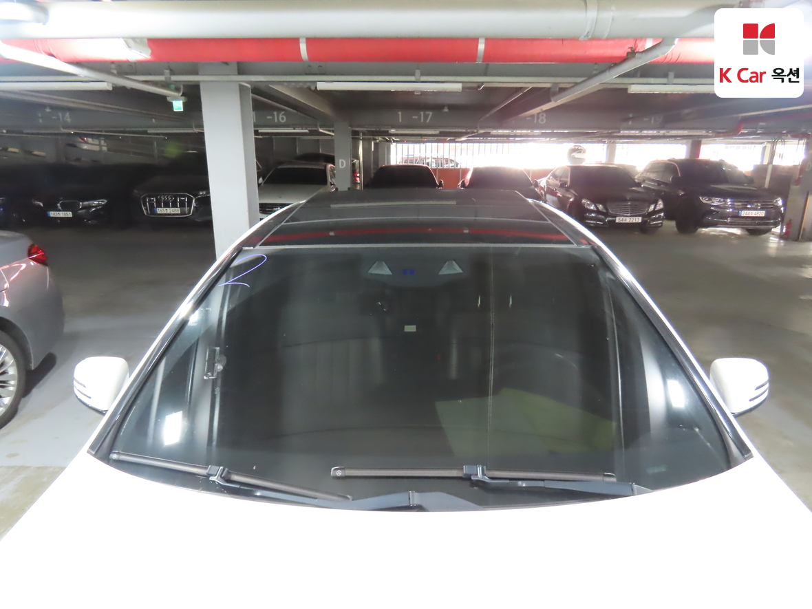 مرسيدس E-CLASS