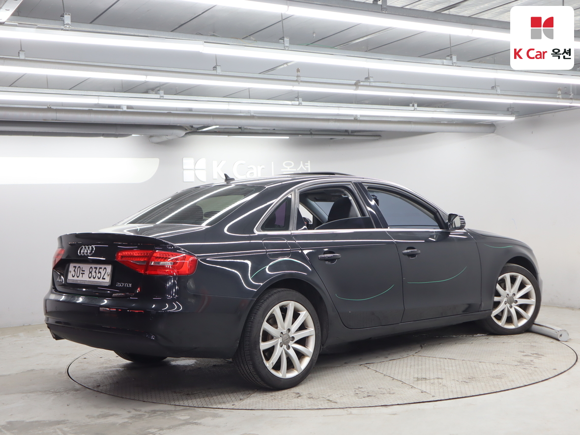 أودي A4