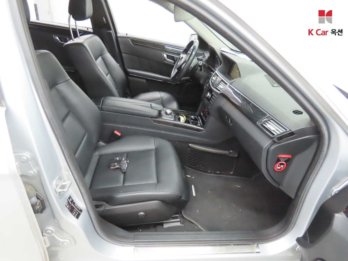 مرسيدس E-CLASS
